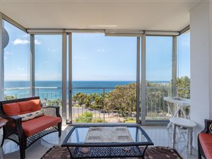 2 Bed Apartment in Simons Town