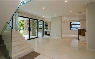 4 Bedroom House in Kloof