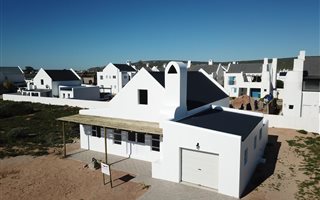 3 Bedroom House in St Helena Bay