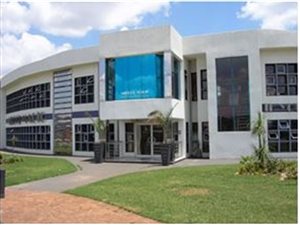 1305 m² Industrial space in Anchorville