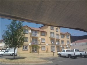2 Bed Flat in Ormonde