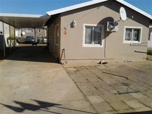 3 Bed House in Whetstone
