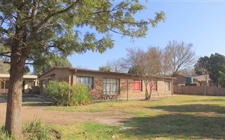 3 Bedroom House in Erasmus