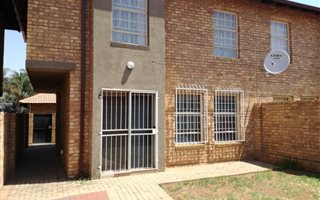 3 Bedroom Townhouse in Montana Gardens