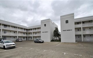 2 Bedroom Flat in Nuutgevonden