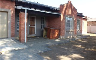 3 Bedroom House in Protea Park