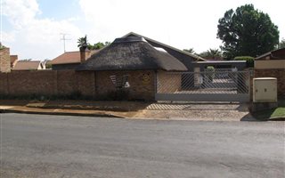 3 Bedroom House in Impala Park