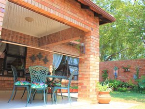 3 Bed Townhouse in Willow Park Manor