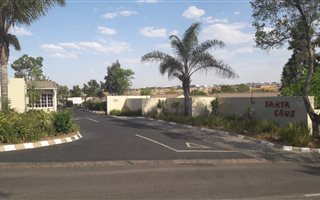 3 Bedroom Townhouse in Country View