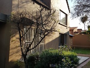 3 Bed Cluster in Bromhof