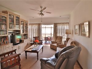3 Bed Townhouse in Zwartkop
