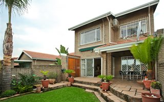 3 Bedroom Duplex in Bedford Park