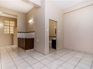 1 Bed Flat in Johannesburg Central