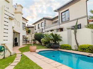 5 Bed House in Greenstone Hill