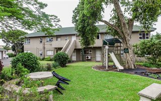 2 Bedroom House in Mt Edgecombe
