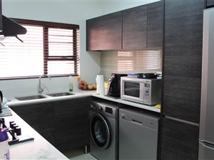 3 Bed Apartment in Greenstone Crest