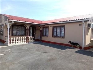 3 Bed Simplex in Shastri Park