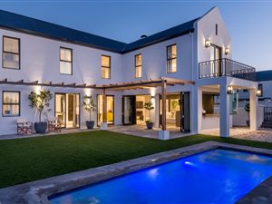 5 Bedroom House in Croydon Olive Estate