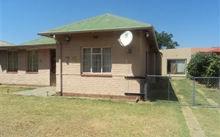 3 Bedroom House in Vierfontein