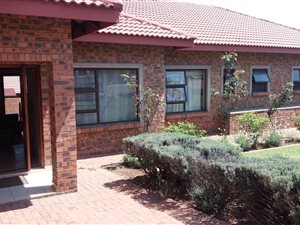 3 Bed House in Roberts Estate