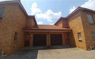 2 Bedroom Duplex in Bult West