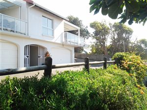 3 Bed Townhouse in Westbrook