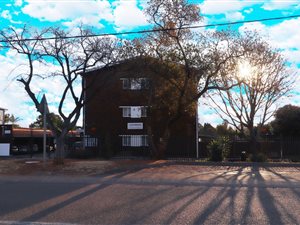 2 Bed Apartment in Doringkloof