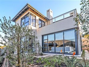 3 Bed Townhouse in Clara Anna Fontein Estate