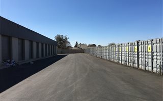 225 m² Commercial space in Honeydew