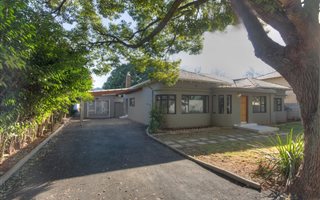 3 Bedroom House in Greenside