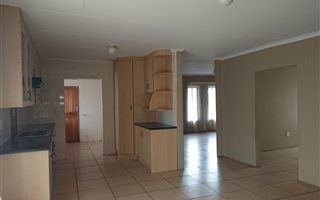 3 Bedroom House in Die Heuwel