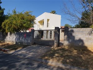 3 Bed House in Bloubosrand