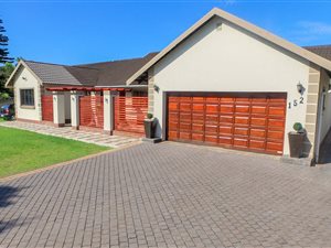 3 Bed House in Meerensee