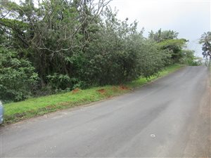 2750 m² Land available in Uvongo