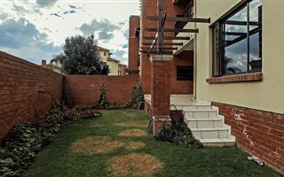 2 Bedroom Apartment in Sunninghill