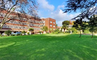 2 Bedroom Apartment in Riviera