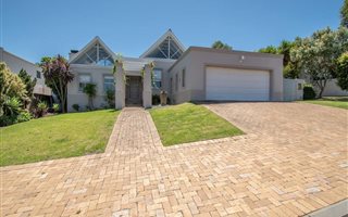 4 Bedroom House in Sonstraal Heights