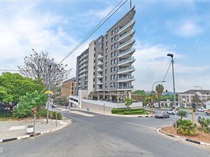 1 Bed Apartment in Rosebank