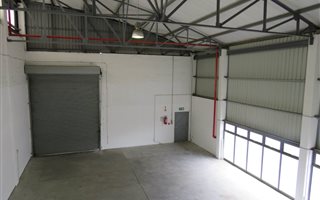 334 m² Industrial space in Airport Industria