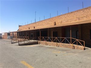 1900 m² Industrial space in Springs Central