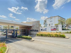 3 Bed Apartment in Modderfontein