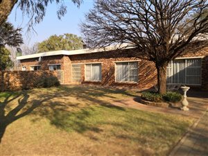 3 Bed House in Stefanopark