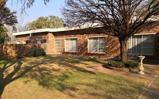 3 Bedroom House in Stefanopark