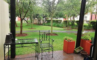 Bachelor apartment in Tijger Valley and surrounds