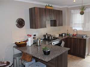 2 Bed Apartment in Nuutgevonden
