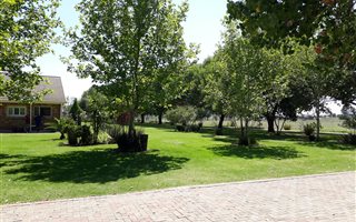 5 Bedroom House in Roodewal and surrounds