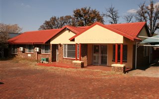 350 m² Office Space in Potchefstroom Central