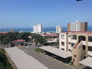 2 Bed Apartment in Umhlanga Rocks