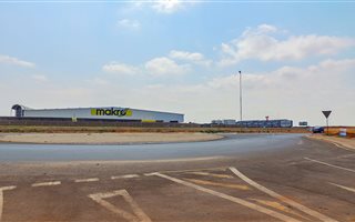 126.400001525879 m² Commercial space in Dalpark