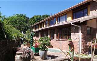 7 Bedroom House in Marina Beach